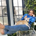 Mae Whitman Instagram - 👣 😮 🐕 💤