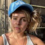 Mae Whitman Instagram – Had lots of fun at #janesevent 🥇it was nice to sit outside for the first time in a while and chat safely with a tiny smattering of loved ones like @maryt1956 ane the extravagant @nopenother Most everyone #doublevaxxed including me and celebrating my incredible bff jain levy is always a pleasure also I saw pierce brosnan twice in the lobby (in a mask looking fly) sorry pierce :)

thanks for letting me pig dog your a team  @hairbyadir @beau_nelson and special shout out to @rachelcomey for the matching mask because #safetyfirst and #fashionsecond