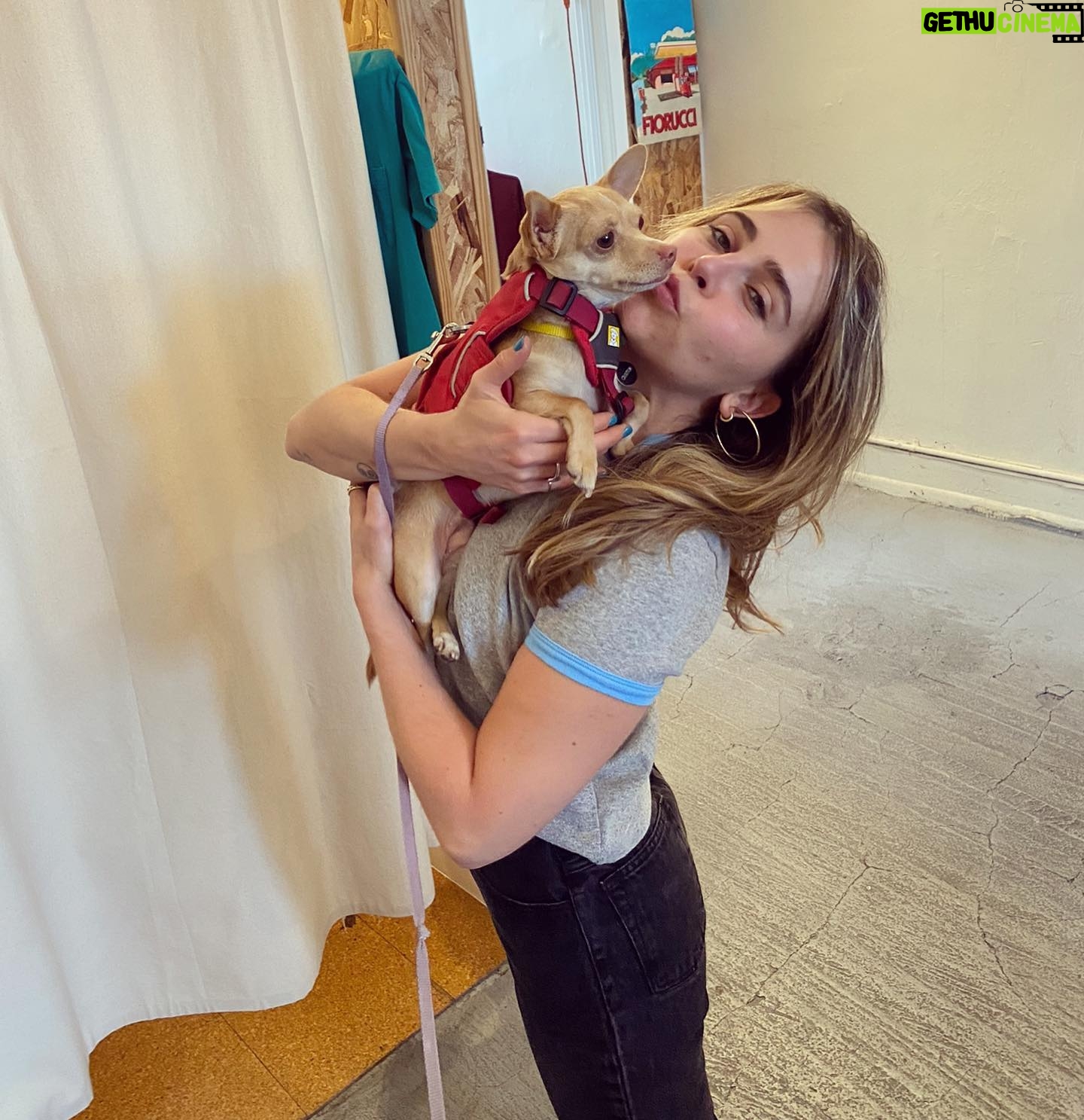 Mae Whitman Instagram - it’s hard to fume when you’re nuzzled safely in mother’s strong arms