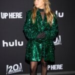 Mae Whitman Instagram – PREMIERE FOR UP HERE WHICH IS STREAMING NOW I FELT LIKE GOD DAMN LIZA MINELLI THANK U EVERYONE I love everyone 
 #uphere @uphereonhulu @hulu 

@gpcbeauty 
@anthonycampbellhair 
@tata__LA
@stuartweitzman
@deborahfergusonstylist
