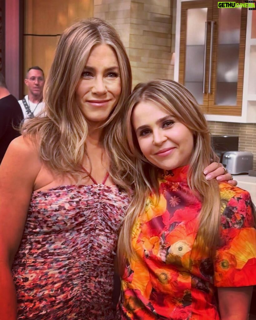 Mae Whitman Instagram - had the genuine best time doing @livekellyandryan promoting @uphereonhulu -truly love all my dear pals there on screen and off- and the coolest part was I had a Friends reunion with the luminous @jenniferaniston whom I remember made me feel so welcomed and loved and I wept hysterically when I wrapped the episode and made her a Christmas ornament anyway please watch @uphereonhulu march 24 and also watch me on @livekellyandryan in my special @christopherkane dress