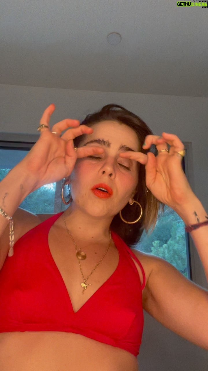 Mae Whitman Instagram - You guys there’s an insane new sale up on @juliehewettla - enter the code MAEKUP and add a belle noir and a peachie cheekie to your cart and you’ll get the cheekie free!!!!!! Extremely generous thank you Julie this is my genuine fave combo love u sorry I’m pallid #bronchitis