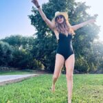 Maggie Civantos Instagram - August & my 🦁 …agradecida a mis bichas!