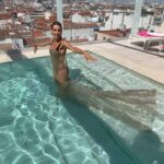 Maggie Civantos Instagram - Saturday pool party with @xmagoficial 🌞 Mediados de julio en madrid 🔥… os aseguro q el 💦 esta vez vino bien … Ph by @laurachapmanc MUAH @bysantibermudez para @diorbeauty Styling @hernanripiert @raka_stylist Produced by @10agency. @kuranda_agencia