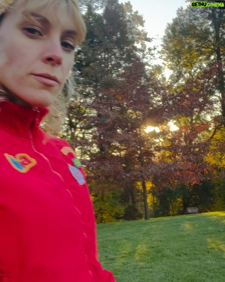 Maggie Civantos - 51.2K Likes - Primer chapuzΓ³n de mi primavera, despidiendo este maravilloso paΓs!
Spring has sprung and autumn has come π»πΌ
The last leg of our journey has been peaceful and beautiful #sanmartindelosandes #patagoniaargentina π€π«ΆπΌ
Gracias @may_ariadna por organizar nuestro viaje!
ππ» @rotui_apart_hotel