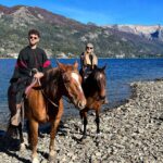 Maggie Civantos Instagram - … #bariloche ☀️ 🐎🍫🌍🤍🇦🇷 entre lagos, caballos y cerveza. @hotelsoldelnahuel.bariloche @may_ariadna 🫶🏼 Bariloche, Argentina