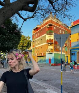 Maggie Civantos Instagram - 🙏🏻 así…Buenos Aires 23. #week4 Buenos Aires, Argentina