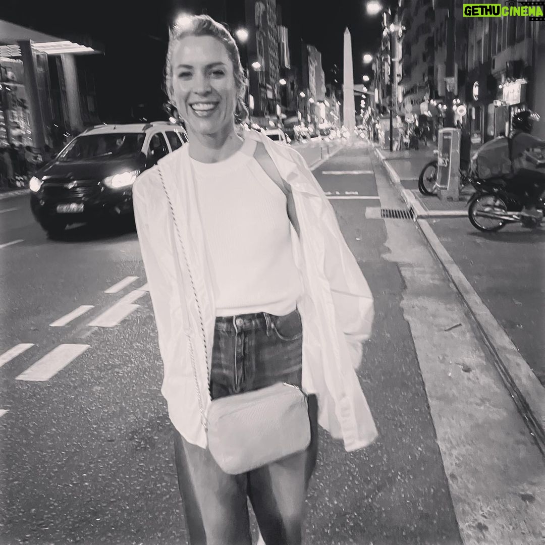 Maggie Civantos - 46.1K Likes - Sunday🤍
Mi primera semana 🇦🇷🤍
…about my first week in Buenos Aires.