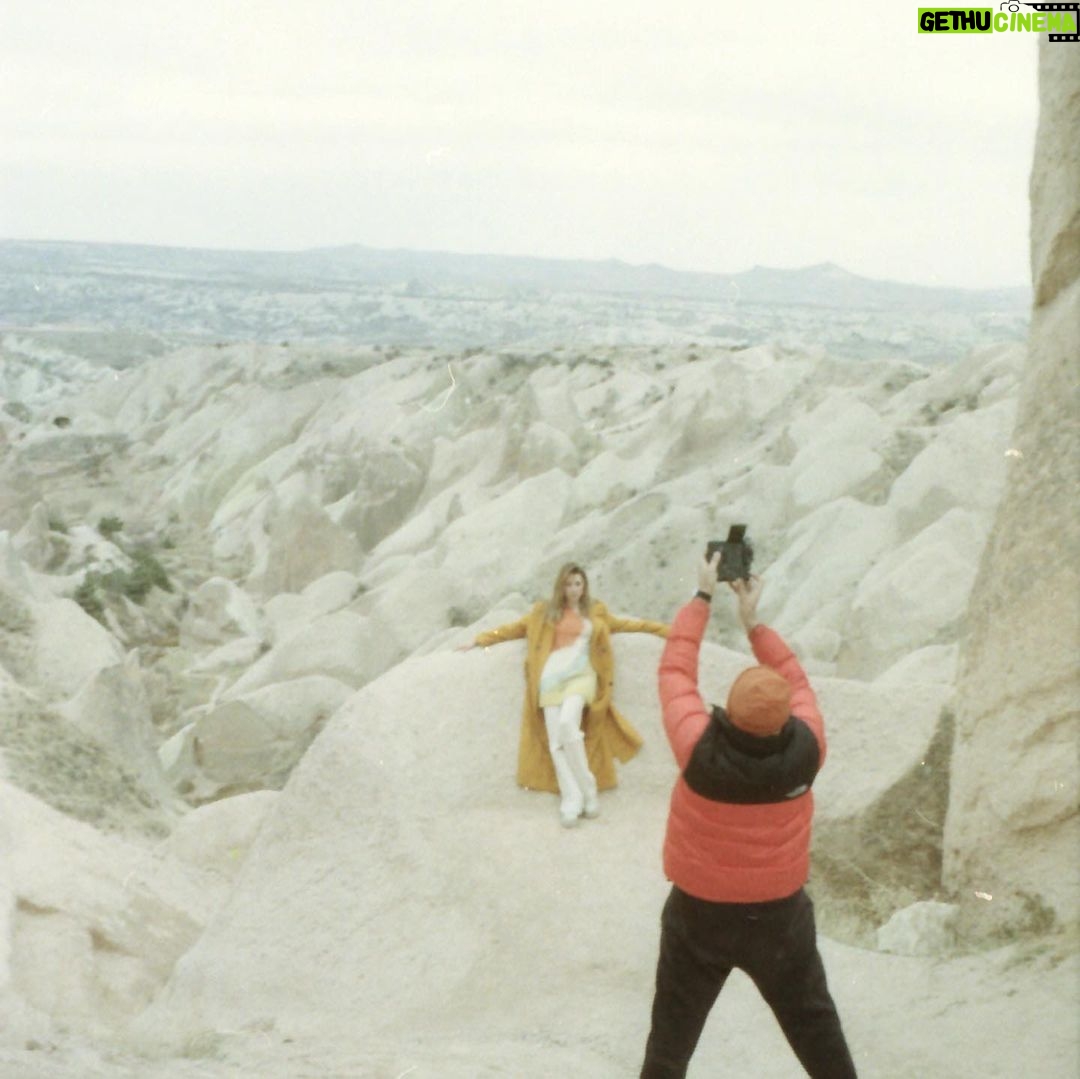 Maggie Civantos Instagram - Vamos! Blue monday almost over! And beautiful memories of #capadocia #cappadocia 📷 @kayrasercanphotography Cappadocia Turkey