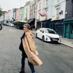 Maggie Civantos Instagram - Life of imitation’ … #tatemodern De paseito …taking a walk through London London, United Kingdom