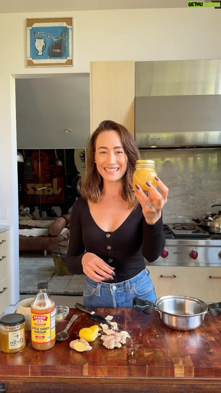 Maggie Q Instagram - Mother Nature knows! Use what is available to keep yourself healthy and feeling great. Try my all-natural cold and flu tonic! Ingredients: 1/4 cup of apple cider vinegar 1/4 cup of honey (preferably local and raw honey) 1/4 cup of pressed ginger 1 lemon 4-6 slices of ginger root 2 bulbs of garlic