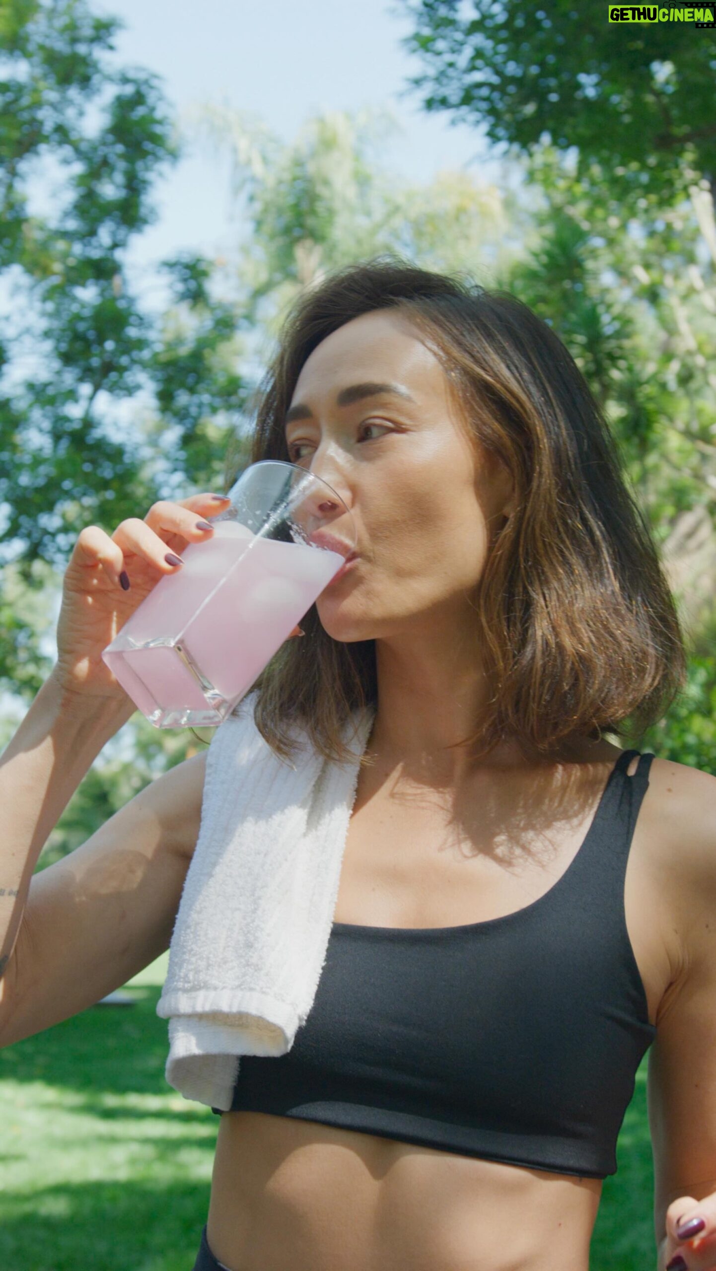 Maggie Q Instagram - To stay healthy, I work out regularly, grow most of my own food, and even founded my own supplement company (shoutout @activatedyou !) but all of that effort can be futile if you’re not hydrated. Not enough sleep, excessive sugar intake, drinking alcohol, and airplane travel are sneaky reasons we get dehydrated. All of those reasons have affected me over the years, so I’m constantly looking for some help to drink more water. @voliwellness has been the thing that’s helped me stay hydrated. It tastes amazing, I trust the ingredients, and it actually works! I don’t get those afternoon headaches and my muscles just feel better when I’m properly hydrated. If you truly want to recover, get your hydration IN!