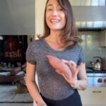 Maggie Q Instagram – Holidays are upon us, otherwise know as FULL SEASON lol. Replace white potatoes and other starches with sweet potatoes! Indulge in this orange goodness, for a host of health benefits, AND they taste great too.
