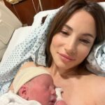 Magui Bravi Instagram - 23/1/2024 te convertiste en el dia favorito de toda mi vida. Bienvenido Galileo ! Un embarazo de alto riesgo y una cesárea de emergencia. Algun día les contaré cómo fue nuestro tercer trimestre. Hoy estamos los dos bien y muy agradecidos. Gracias a mi obstetra @evan_dipi y todo el equipo de @sanatoriolosarcos que nos acompañaron y contuvieron en un dia tan especial @maralestelle8 #GustavoLabordeau. Y también quienes acompañaron y siguieron de cerca a mi gordo todo el camino @ecografiasclavelli @cedearleguizamon La última foto es Impresionante ❤️