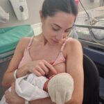Magui Bravi Instagram - 23/1/2024 te convertiste en el dia favorito de toda mi vida. Bienvenido Galileo ! Un embarazo de alto riesgo y una cesárea de emergencia. Algun día les contaré cómo fue nuestro tercer trimestre. Hoy estamos los dos bien y muy agradecidos. Gracias a mi obstetra @evan_dipi y todo el equipo de @sanatoriolosarcos que nos acompañaron y contuvieron en un dia tan especial @maralestelle8 #GustavoLabordeau. Y también quienes acompañaron y siguieron de cerca a mi gordo todo el camino @ecografiasclavelli @cedearleguizamon La última foto es Impresionante ❤️