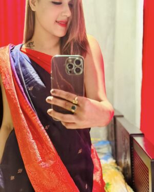 Mahiya Mahi Instagram - আমি তোমার মনে একটু একটু জায়গা কিনেছি ❤️