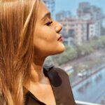 Mahiya Mahi Instagram - তোমার চোখের ভেতর যেয়ে মনের ভেতর লেটকায় পেটকায় শুয়ে থাকবো … কেমন???❤️ 📸 Oyshee Fatima Tuz Zahra