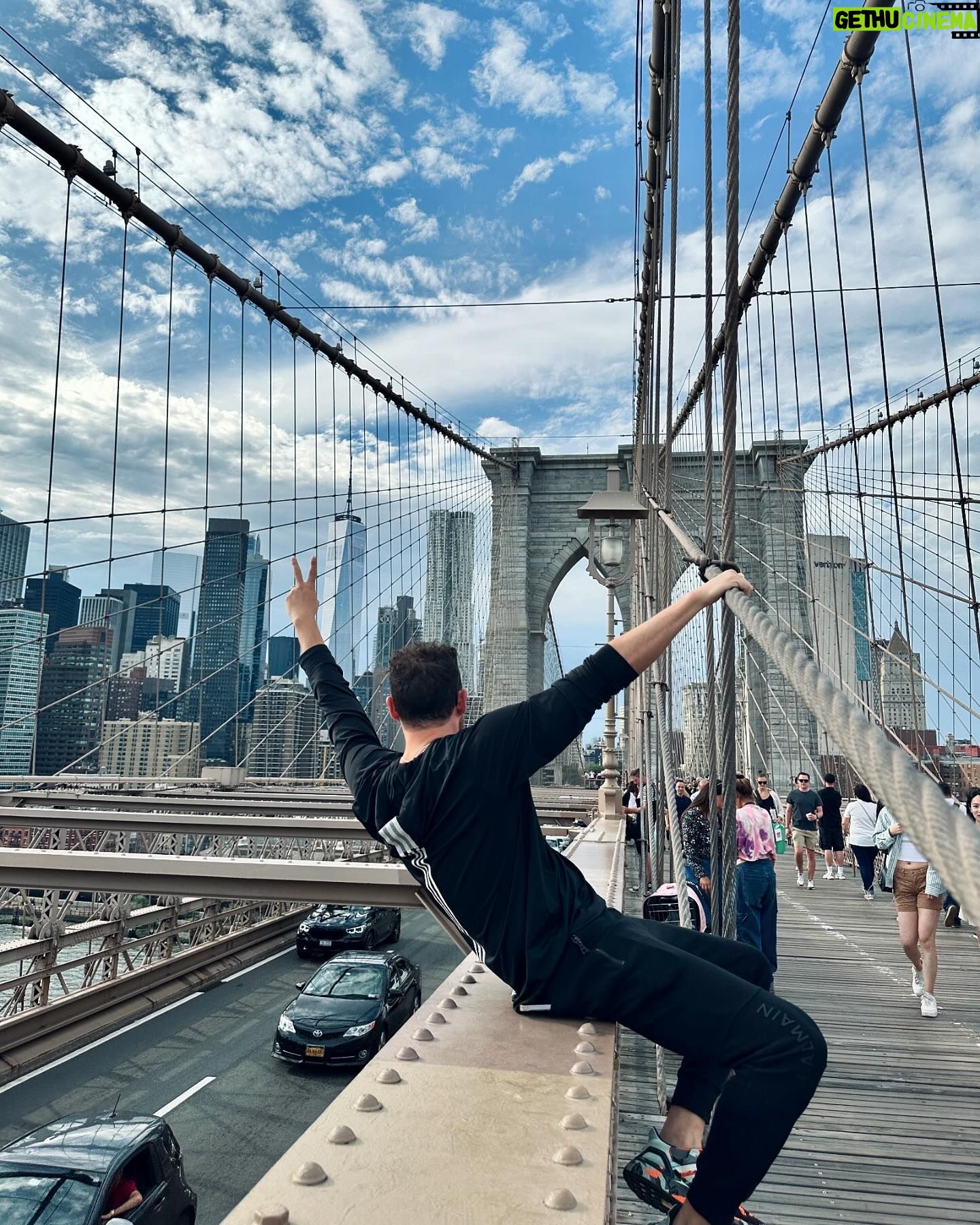 Mahmoud Hegazy Instagram - Brooklyn bridge ✨ #newyork 🇺🇸