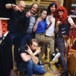 Mai Thi Nguyen-Kim Instagram - Alpaka-Kot, Maibockschnaps und Hardrock beim #Oberhummeraward 🎸🔥 Dank Corona konnten wir nun im Jahr 2022 den Heinz Oberhummer Award für 2020 und 2021 zusammen feiern. Gemeinsame Sause mit dem Team vom NDR Coronavirus Update, inklusive maiLabxScienceBusters-Band-Auftritt 💪 Es war ein Fest, danke @science_busters ❤️