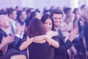 Mai Thi Nguyen-Kim Instagram - Das war Sommer 2018, Grimme Online Award für maiLab, Melanie und ich in Freudentränen. Drei Jahre und zwei weitere maiLab-Teammitglieder später erfahre ich heute, dass ich für #maiLab & #quarks einen Grimme-Preis bekomme. Ich bin so unglaublich dankbar 🙏🙏🙏 
Danke @grimme_institut für diese Wertschätzung ❤️ Danke Melanie, @lars.dittrich.71 & @jens.mailab für das allerbeste Team dieser Welt ❤️ Danke @funk ❤️ Danke an das @quarks.de-Team von Corona in 5 min ❤️ Danke an alle Freunde der Sonne da draußen, die aus einem kleinen Nerd-Kanal eine riesige Plattform für wissenschaftliche Aufklärung gemacht haben ❤️
Und nun entschuldigt mich, ich muss durch die Wohnung tanzen 💃🏻
