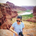 Mai Thi Nguyen-Kim Instagram - Eigentlich wollte ich schön lächeln und posieren, aber ich wurde Opfer einer aggressiven Mückenattacke 😄