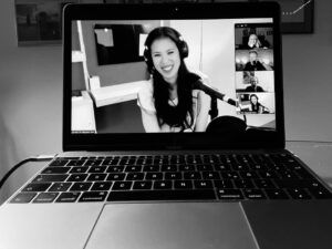 Mai Thi Nguyen-Kim Instagram - Ich war zu Gast beim #allesgesagt Podcast von @zeit online und hab es geschafft in knapp 4 Stunden alles zu sagen... (inkl. Gastauftrirt von @rezo 😄) #linkimprofil
Danke für den entspannten Abend @jochenjochen, @christophamend und @mariajlorenz!
Bekocht wurde ich in Frankfurt von @vifwestend Catering - Achtung, nicht bezahlte, aber begeisterte #werbung - super leckeres vegetarisches Essen und sehr bunt und #instagramable noch dazu 😋 (danke für das Festmahl und die Blümchen, Luise Hoepfner)