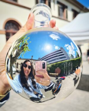 Mai Thi Nguyen-Kim Instagram - Teil 2 von 3 meiner #TerraX Doku heute Abend 19:30 im #ZDF 📺👀
Grüße an das wundervolle Liebig-Museum in Gießen, wo wir sehr coole Drehtage hatten 🧪🔥