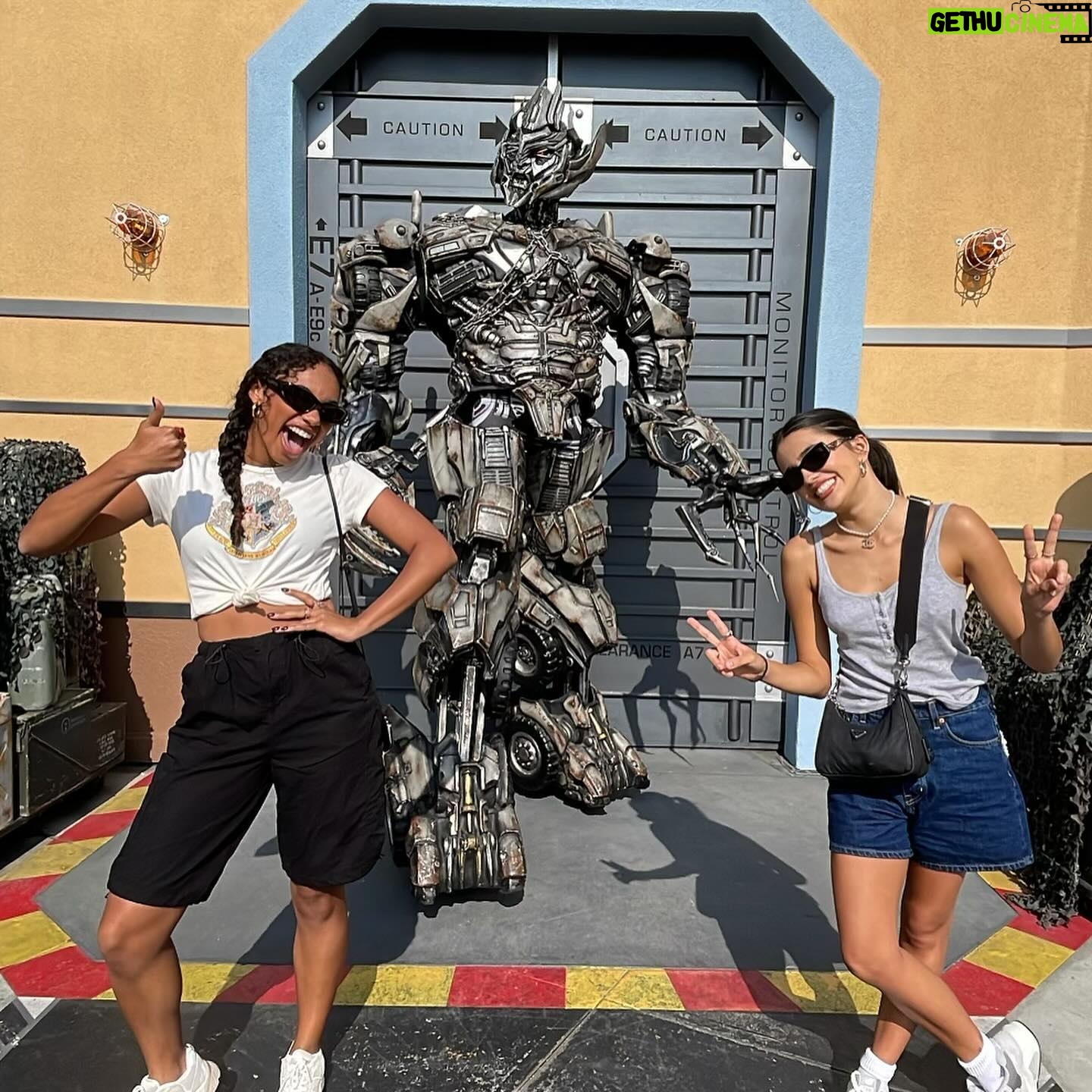 Maia Reficco Instagram - our 2 personalities