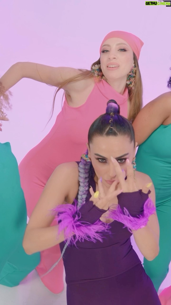 Mais Hamdan - 6K Likes - بسمع و اتمتع سيدي حلو ملعلع 💃🔥 …شوفو الكليب على قناتي على اليوتيوب في البيو 👆
#maishamdan #mimitta #ميس_حمدان #شيك_ومهندم