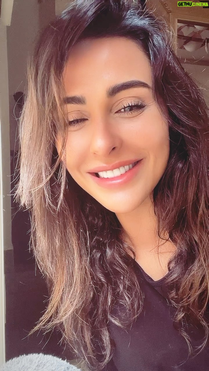 Mais Hamdan - 2.3K Likes - Happy happy friday 🤪
#maishamdan #mimitta #ميس_حمدان #النسر