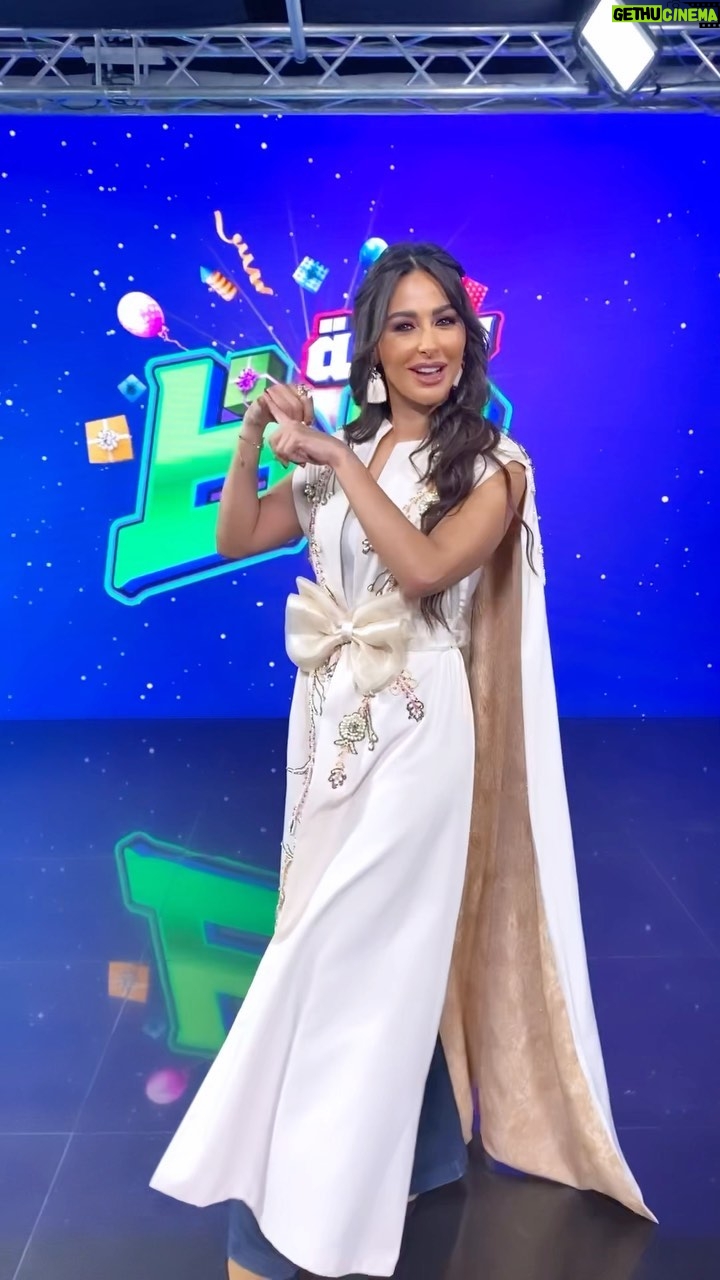 Mais Hamdan - 3.7K Likes - من برنامج ساعه حظ 🇯🇴🇯🇴🇯🇴
@zeinaaliworld
Styled by @maishamdanoff
#ميس_حمدان #mimitta #jordan #amman #cairo #egypt #maishamdan