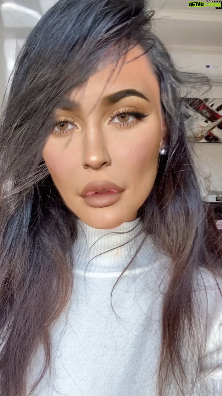Mais Hamdan - 4.1K Likes - انا ولا هي ؟! 😂 @mimitta_official
#mimitta #maishamdan #ميس_حمدان
