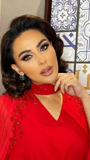 Mais Hamdan Instagram - Ya bent elsultan 🤪 @mimitta_official @menatalalofficial 

#maishamdan #mimitta #jordan #egypt #amman #cairo #ميس_حمدان