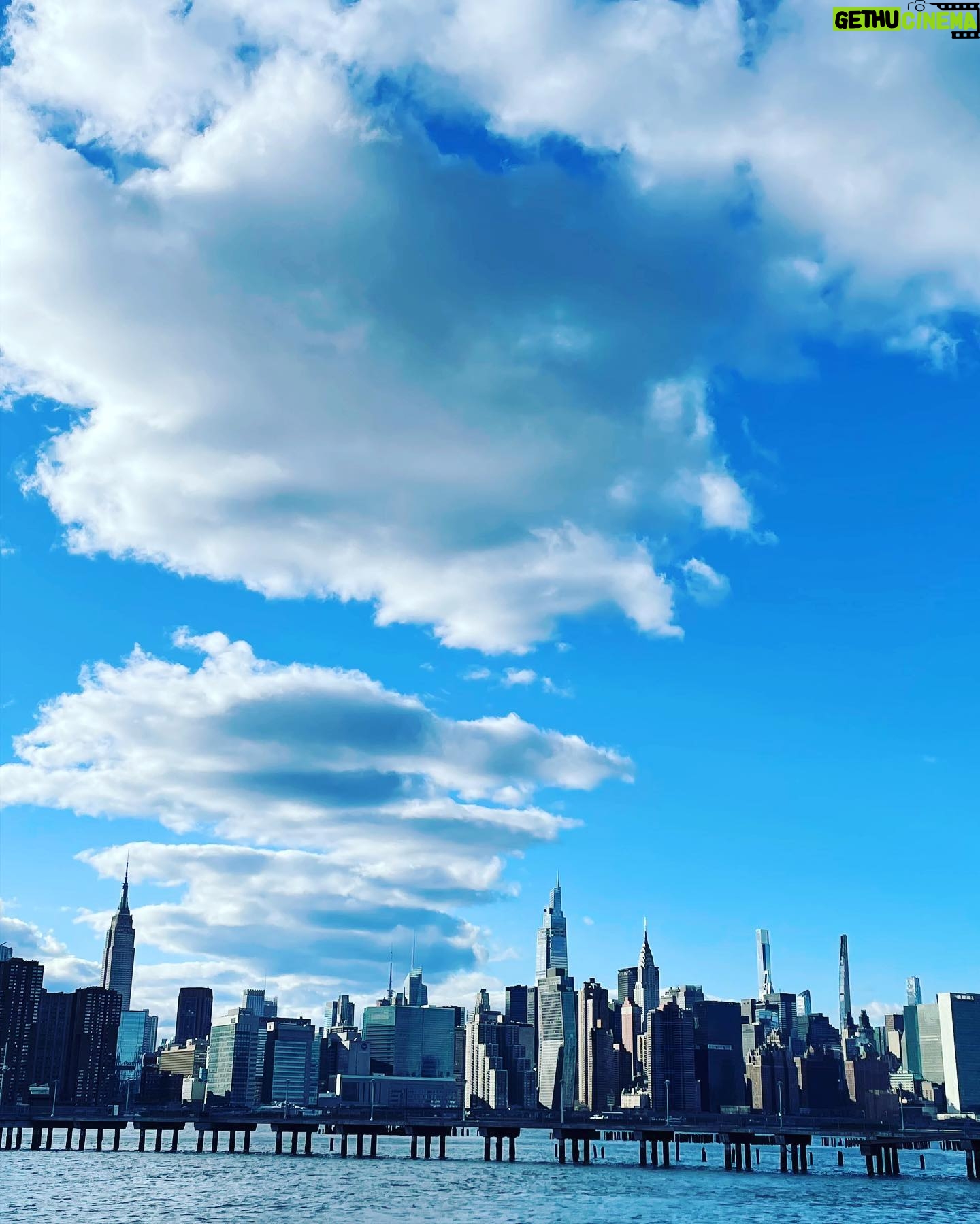 Maisie Richardson-Sellers Instagram - New York lets go 🏡🗝