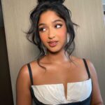 Maitreyi Ramakrishnan Instagram – I’m about to post so much, you’ll wish you never asked me to be more active🤭🤍🖤✨ @theacademy thanks for the invite