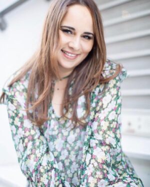 Majdouline Idrissi Instagram - Même si les choses semblent parfois difficile,nous pouvons toujours choisir de sourire 😊 💕
-
-
-
#actress#cinema#sourire#espoir#été #casablanca#rabat#paris