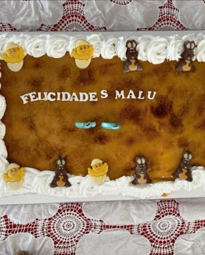 Malú Instagram - Mi deseo ha sido seguir y disfrutando la vida, mi gente, mi familia, la música… Gracias por tantos mensajes y tanto cariño! Cumplo 42 años feliz, en un escenario y con mi familia y amigos , con salud… No se puede pedir más… Vamos a por la vida mi gente! 🤟🏼❤️