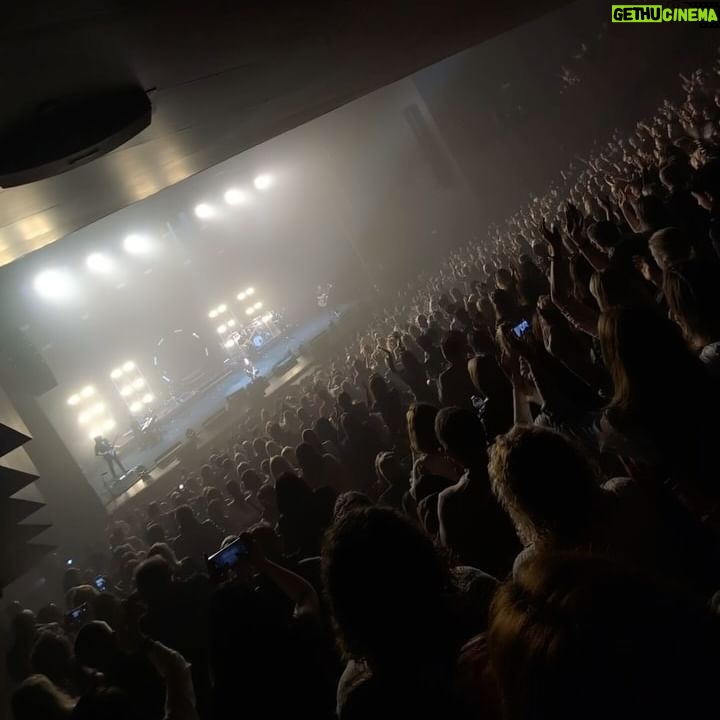 Malรบ Instagram - Gracias Roquetas por estos dos sold outs consecutivos!!!! Ha sido un inicio de gira inolvidable ๐ค๐ผ๐ค๐ผ๐ค๐ผ