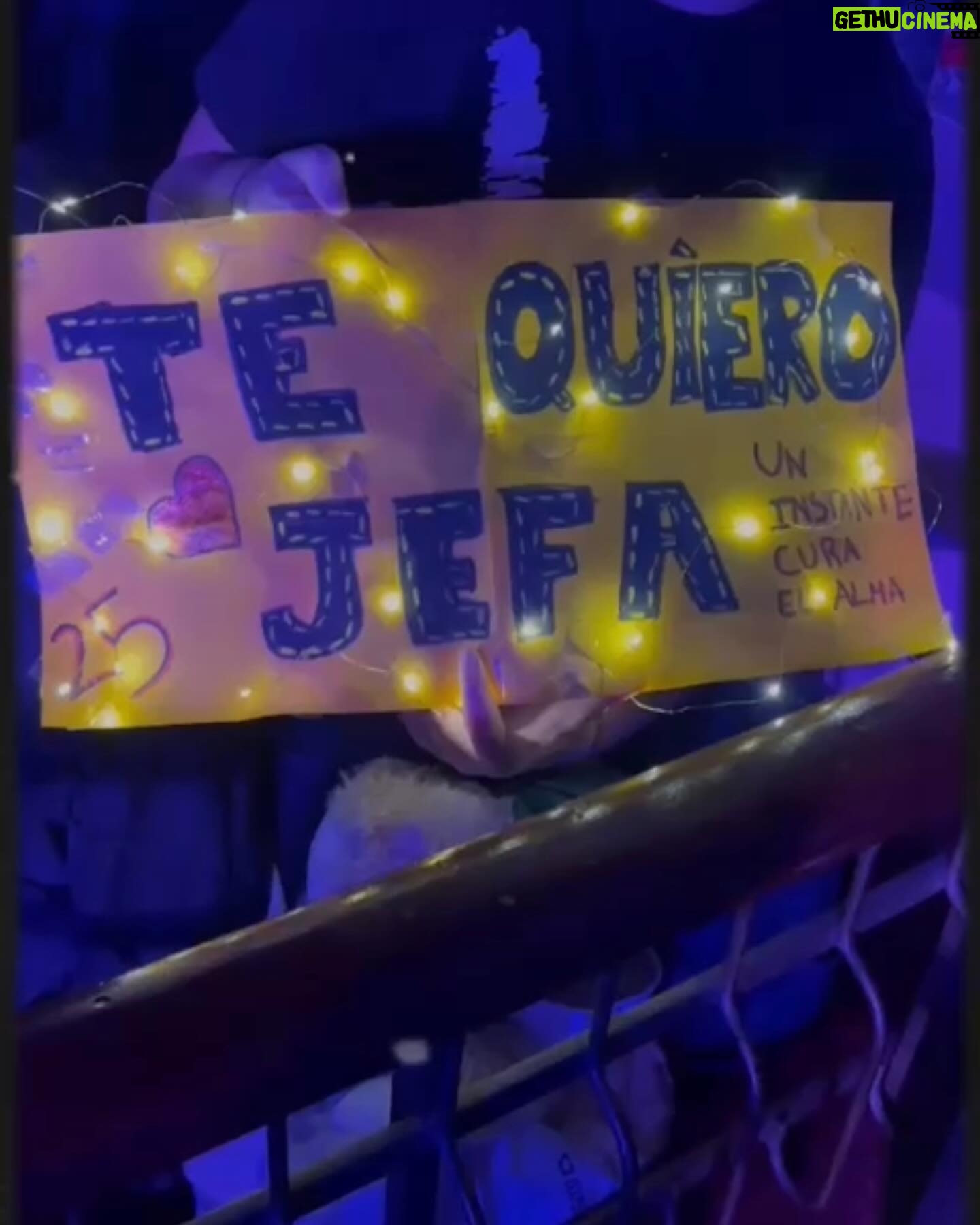 Malú - 19.5K Likes - Benidorm!!!!! Q gran nocheeeeeee!!!
Gracias por acompañarnos en esta gira tan bonita y especial… Sigamos celebrando juntos!!!! Ganas de más!!!! 🤟🏼🤟🏼🤟🏼
