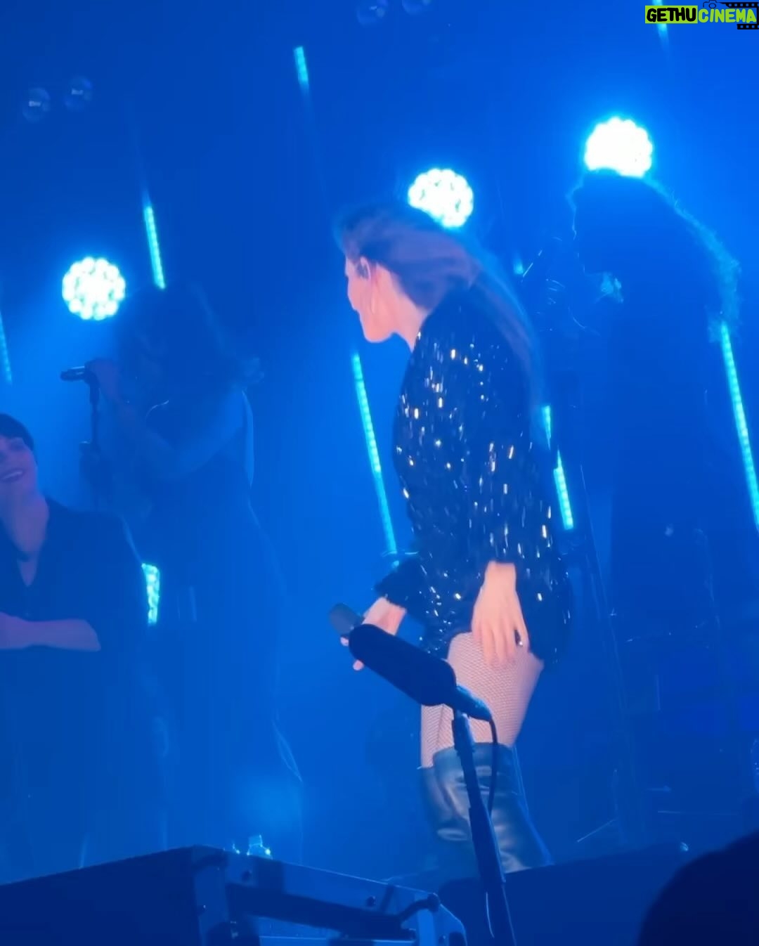 Malú Instagram - Pamplona!!! Millones de gracias una vez más por tanto amor, tanta entrega y tanto cariño!!! Me vuelvo feliz!!!! 🤟🏼🤟🏼🤟🏼🤟🏼❤️❤️❤️❤️