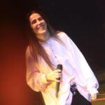 Malú Instagram – Burgooooossss!!! Q forma de disfrutar!!! Millones de gracias! Quiero volver a cantarte yaaaaaaaa!!!! 🤟🏼🤟🏼🤟🏼