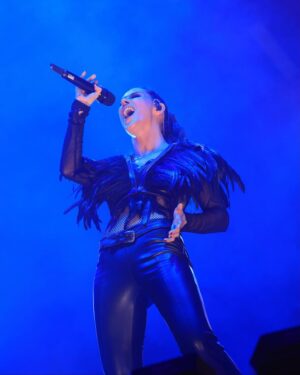 Malú Instagram - Madrid!! Primera noche … Uff , sin palabras!! Ya quiero más!!! Nos vemos el viernes!!! 🤟🏼🤟🏼🤟🏼