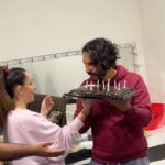 Malú Instagram – Burgooooossss!!! Q forma de disfrutar!!! Millones de gracias! Quiero volver a cantarte yaaaaaaaa!!!! 🤟🏼🤟🏼🤟🏼