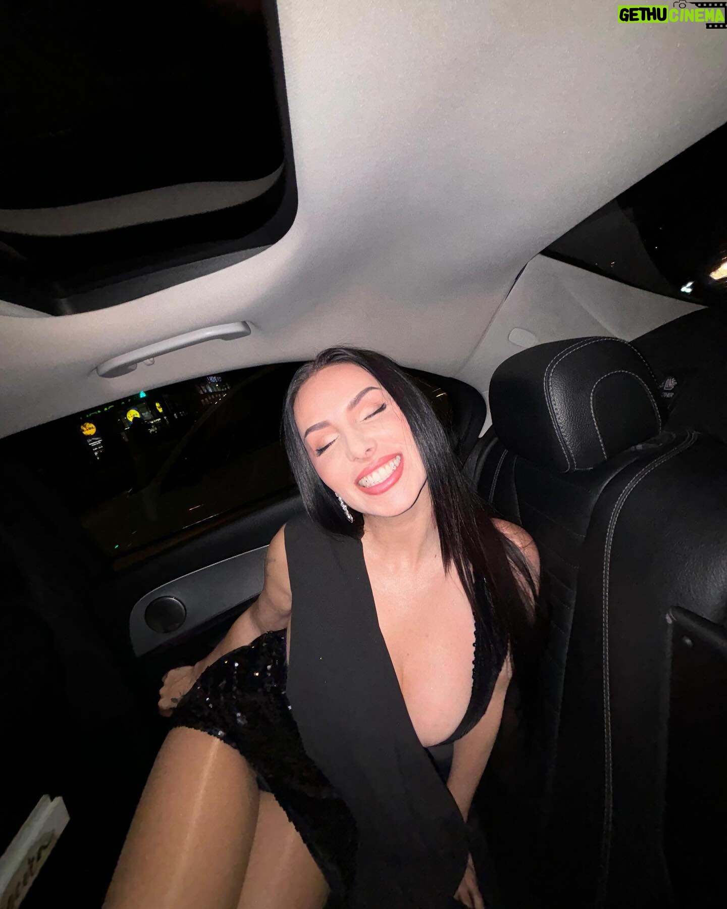 Mala Rodríguez - 116.6K Likes - Qué lindo estaba Sevilla!!!!!!! Gracias @latingrammys fue un maravilla poder asistir a la gala ♥️