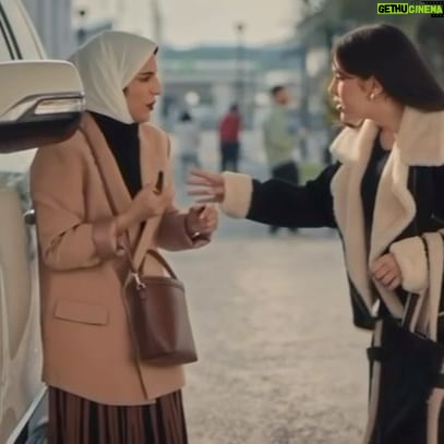 Malak Abu Zaid Instagram - شالحل مع هالفجر ؟😂 مع ملح اللوكشن كله امووووونتي @emanfn ♥️♥️ مسلسل #بعد_غيابك_عني شركة #دريم_بيكتشرز للانتاج الفني والدعاية والاعلان تقدم مسلسل #بعد_غيابك_عني قريباً في #رمضان بطولة #الهام_الفضاله #تركي_اليوسف #شهاب_جوهر #مرام_البلوشي #شهد_سلمان #في_الشرقاوي #عبدالله_عبدالرضا #ايمان_فيصل #روان_العلي #سلطان_الفرج #شبنم_خان #علي_محسن #محمد_الجلاد #شملان_العميري #ملك_ابو _زيد #شوق_العنزي #أسيل_العلي #لما تأليف #علياء_الكاظمي اخراج #سائد_الهواري انتاج #دريم_بيكتشرز مدير ادارة الانتاج #حسين_يونس ستايليست #د_علي_بن_حسن مدير التصوير #علاء_الحوساني تصوير فوتوغراف #محمد_قربانی