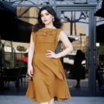 Malak Abu Zaid Instagram - شرايكم بالنفنوف؟ من المصممة @dresses_girlss بعدسة @munera.photo