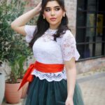 Malak Abu Zaid Instagram - كولكشن العيد الراقي والمميز من انامل المصممة @meeem.girls_clothes بعدسة @munera.photo 📸📸