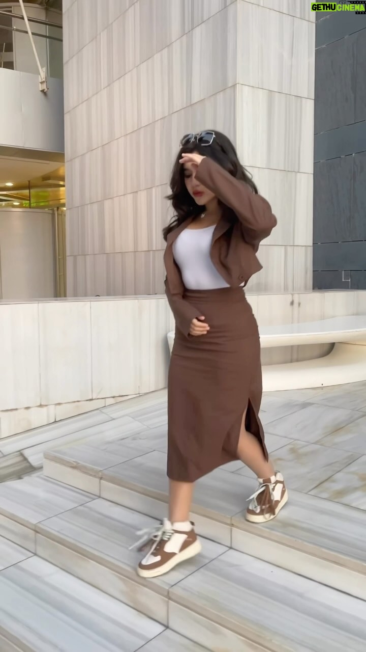Malak Abu Zaid Instagram - DAZY released the new collection with HyunA, come and get the same style as HyunA!🤩🤩🤩 لا تنسوون تسوون فولو حق DAZY وتتابعون كولكشناتهم اليديده 😮💨 عبالكم نسيتكم ؟اكيييد لا يبتكلم كود خصممم🤭 ( MALK ) #DazyHyunA #dazytrendmaker #DAZY #SHEINforall #ad