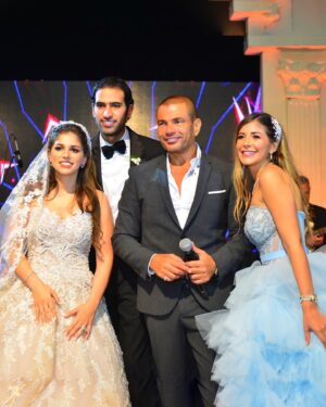 Malak Koura Instagram - Happiest day of my life to see my little sister Mariam become the most beautiful bride my eyes have ever seen. Love you always ♥️♥️♥️⠀
⠀
Wedding planning by @bydinaiskander⠀
My dress by @samahmahrancouture⠀
My makeup by @maram.makeup0