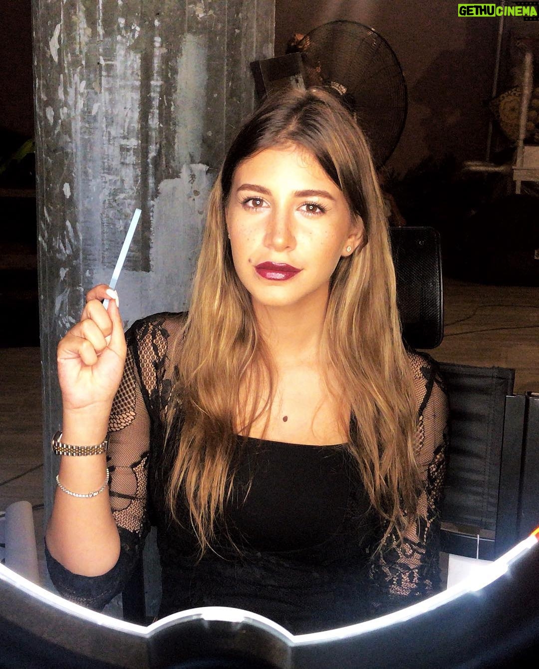 Malak Koura Instagram - Behind the scenes with my friends @seethrumag, stay tuned! ♥️